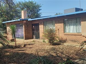 5 Bed House in Nigel Central