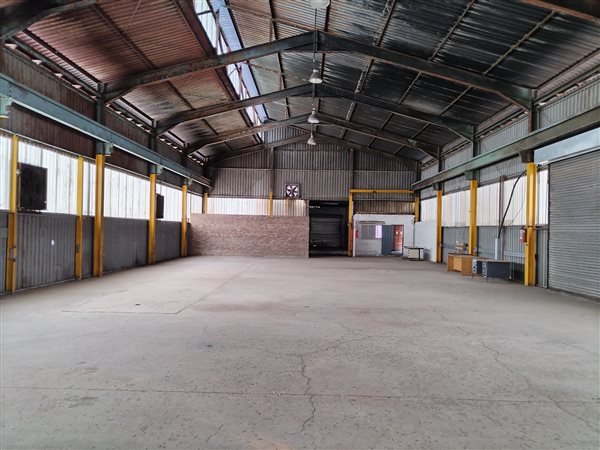 575  m² Industrial space