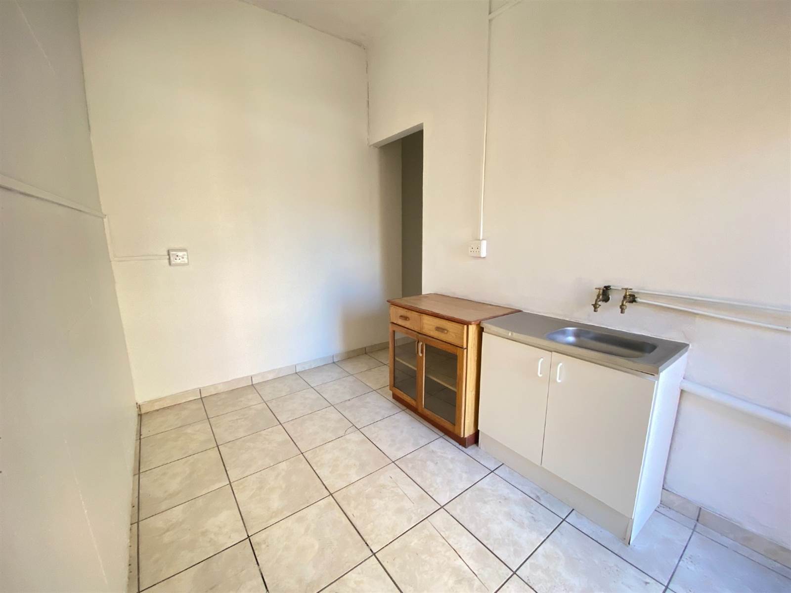 2 Bed Apartment in Southernwood photo number 11