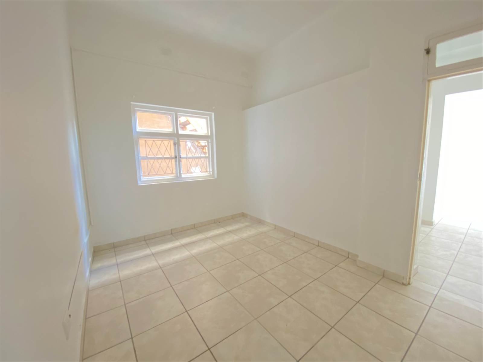 2 Bed Apartment in Southernwood photo number 12
