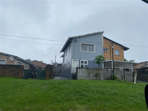 4 Bedroom House 4 Bedroom House