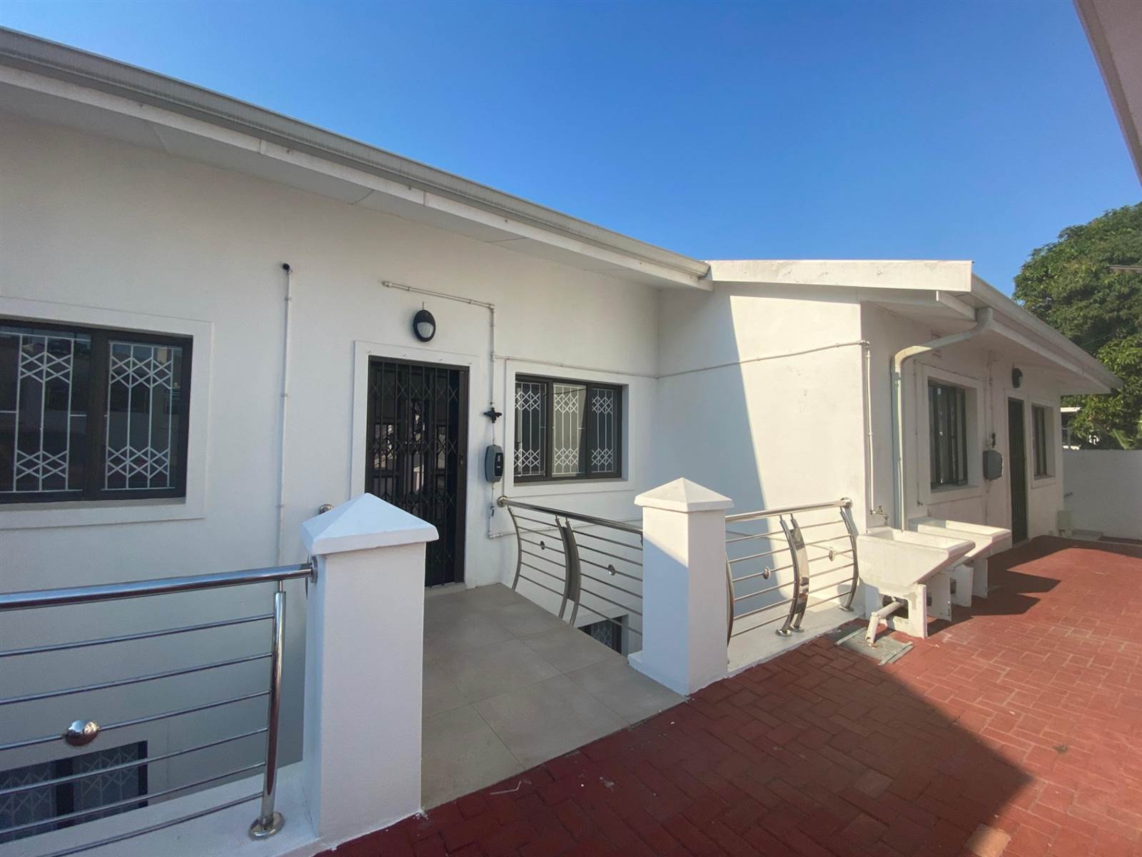 2 Bed Apartment to rent in Silverglen RR4102815 Private Property