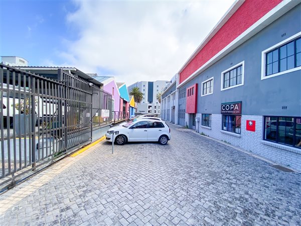 1300  m² Commercial space in Salt River