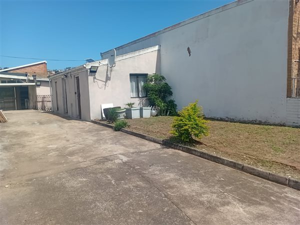 2 Bedroom House 2 Bedroom House