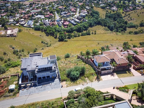 1250 m² Land available in Noordheuwel