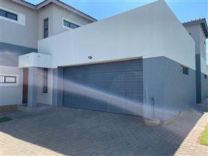 3 Bed House in Thatchfield