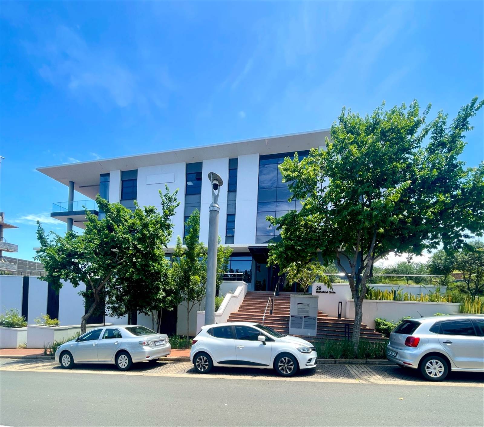 615  m² Commercial space in Umhlanga Ridge photo number 1