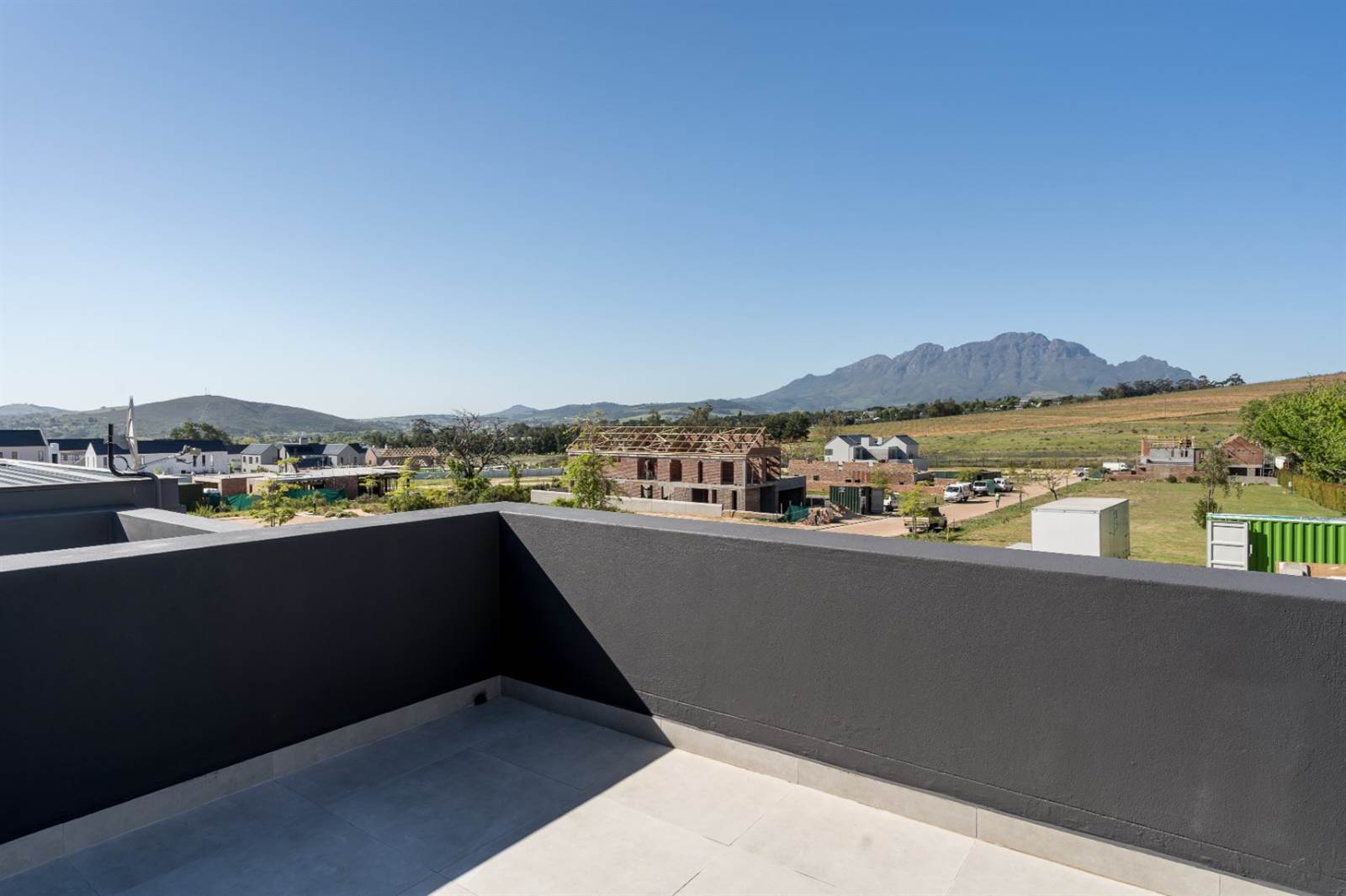 4 Bed House in Paradyskloof photo number 19
