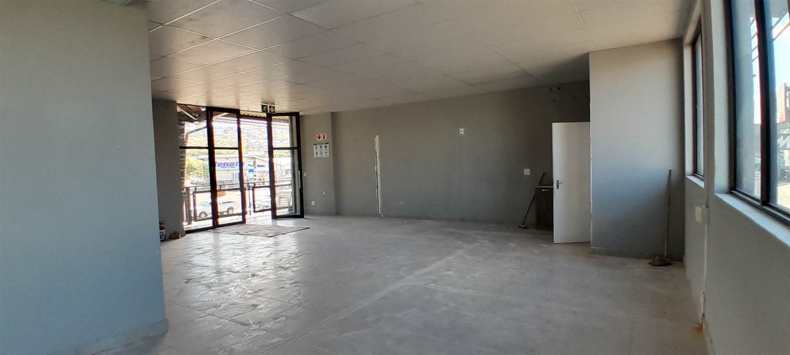 110  m² Commercial space in Cashan photo number 5