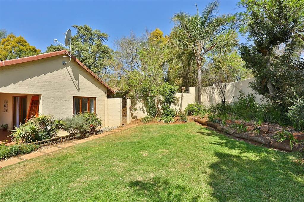 4 Bed House in Jukskei Park photo number 19