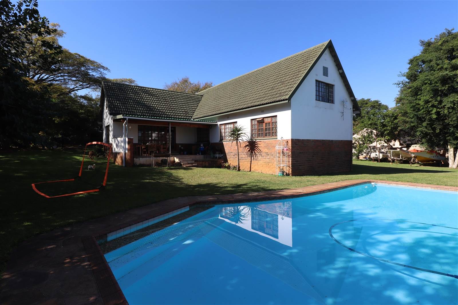 4 Bed House in Melmoth photo number 19