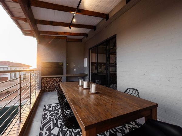 3 Bedroom Duplex 3 Bedroom Duplex