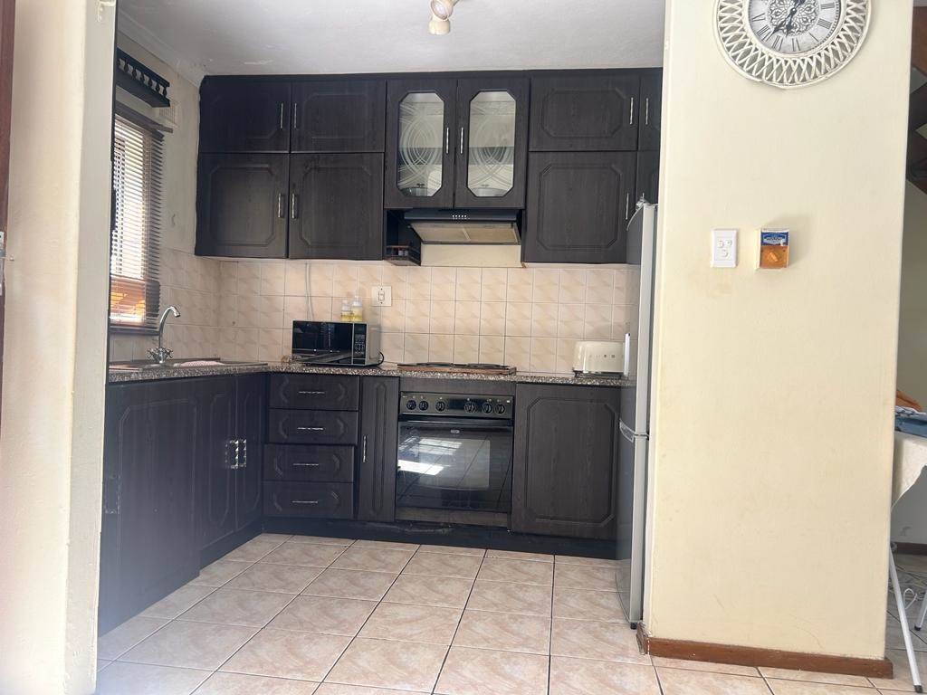 2 Bed Duplex in Empangeni Central photo number 6