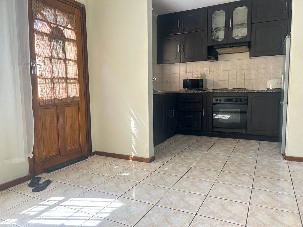 2 Bed Duplex in Empangeni Central photo number 7