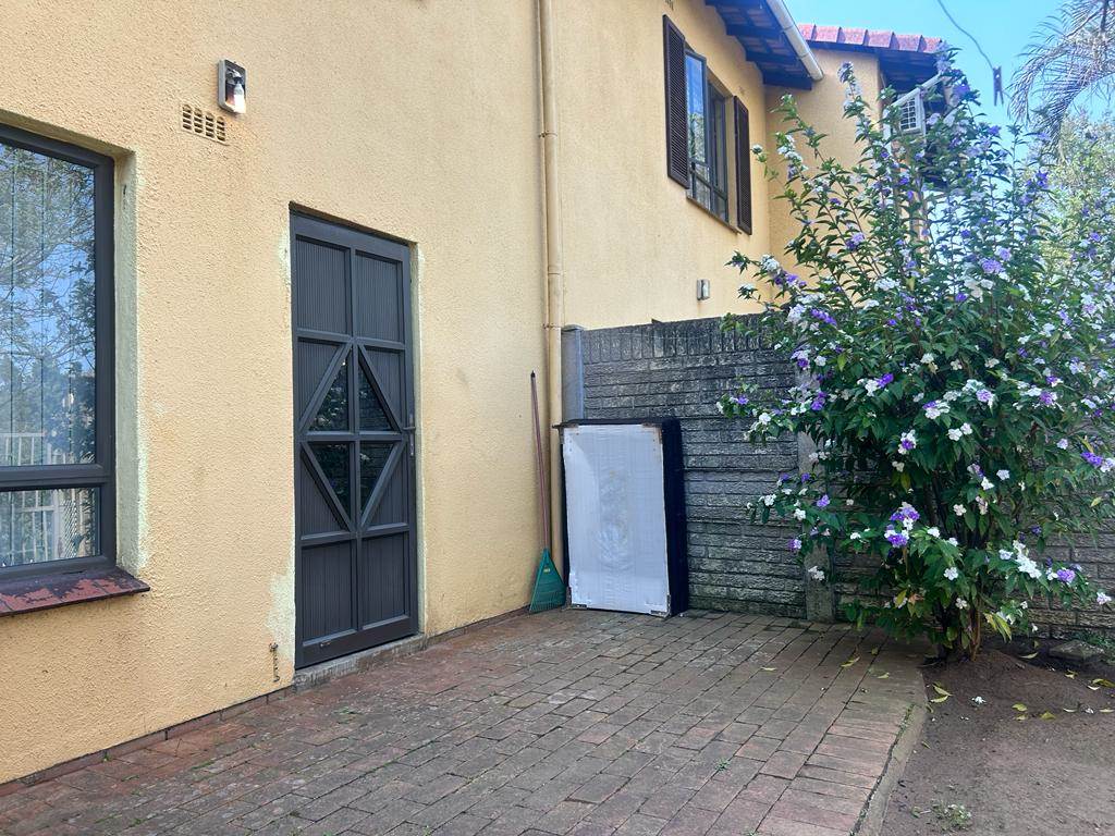 2 Bed Duplex in Empangeni Central photo number 15