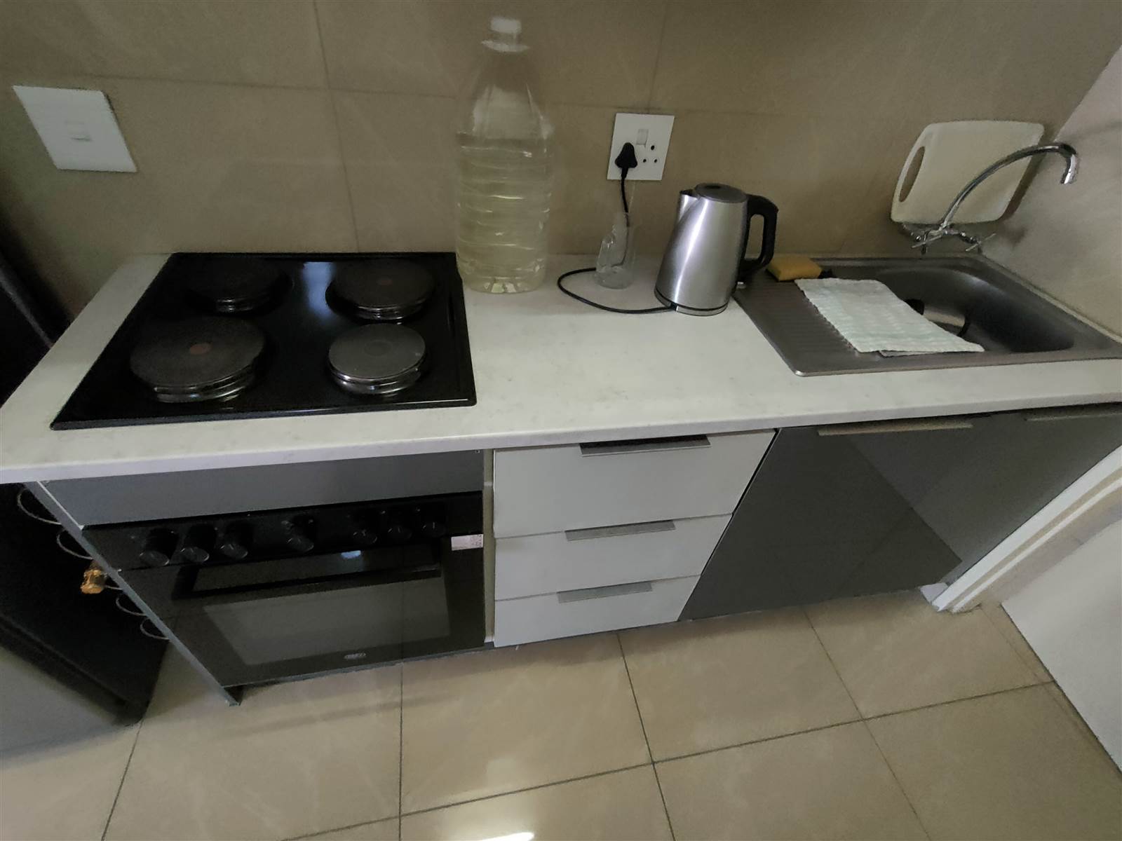 2 Bed Apartment in Polokwane Central photo number 5