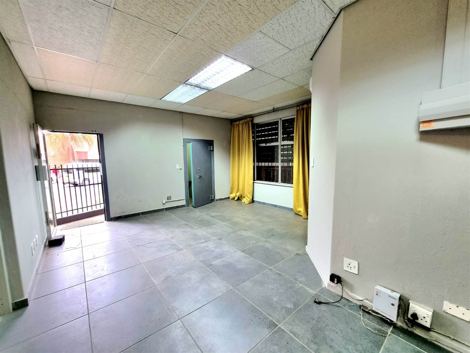 730  m² Commercial space in Bela-Bela (Warmbaths) photo number 25