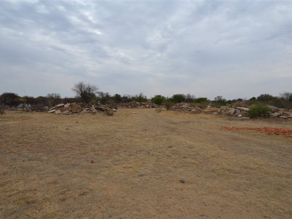 960 m² Land