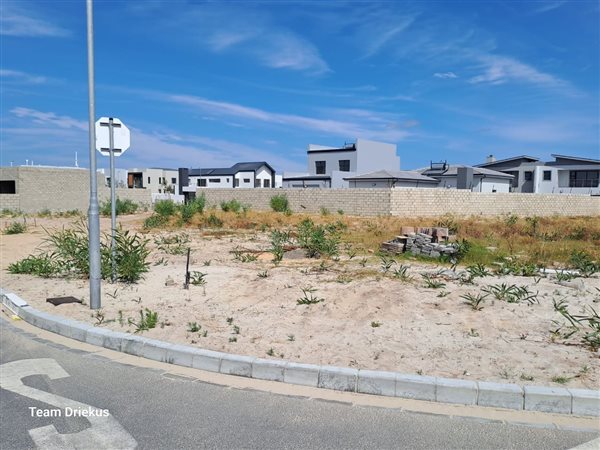 409 m² Land available in Sandown