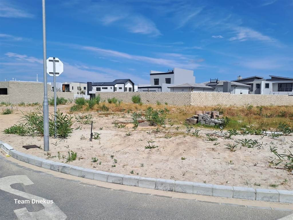 409 m² Land available in Sandown photo number 1