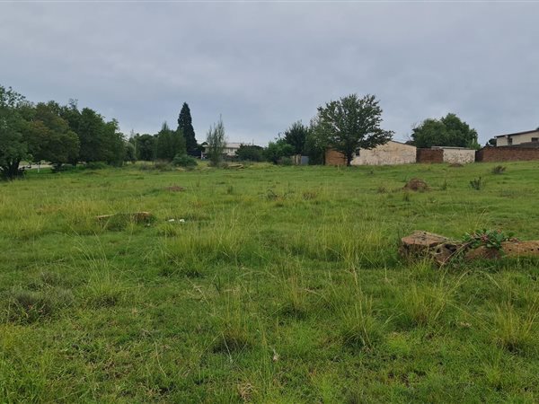 2 841 m² Land 2 841 m² Land