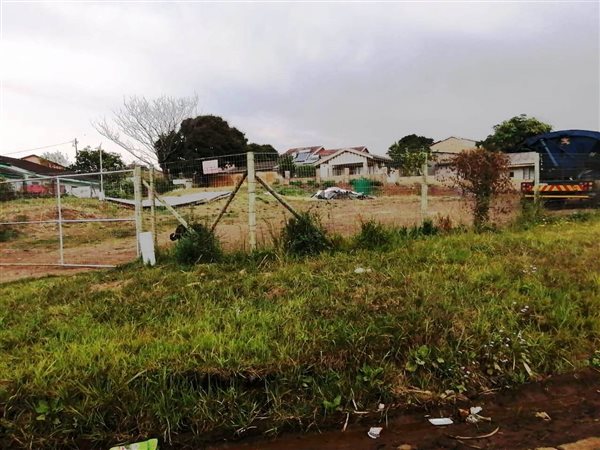 1000 m² Land available in Verulam