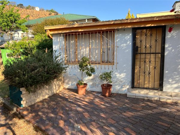 1 Bed Garden Cottage