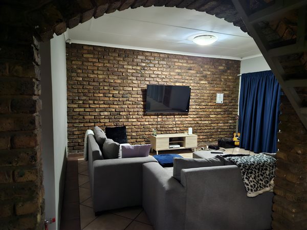 3 Bedroom Duplex 3 Bedroom Duplex