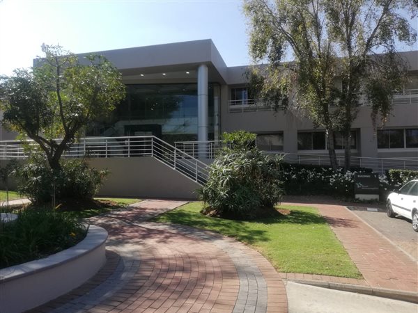 1879  m² Commercial space in Woodmead
