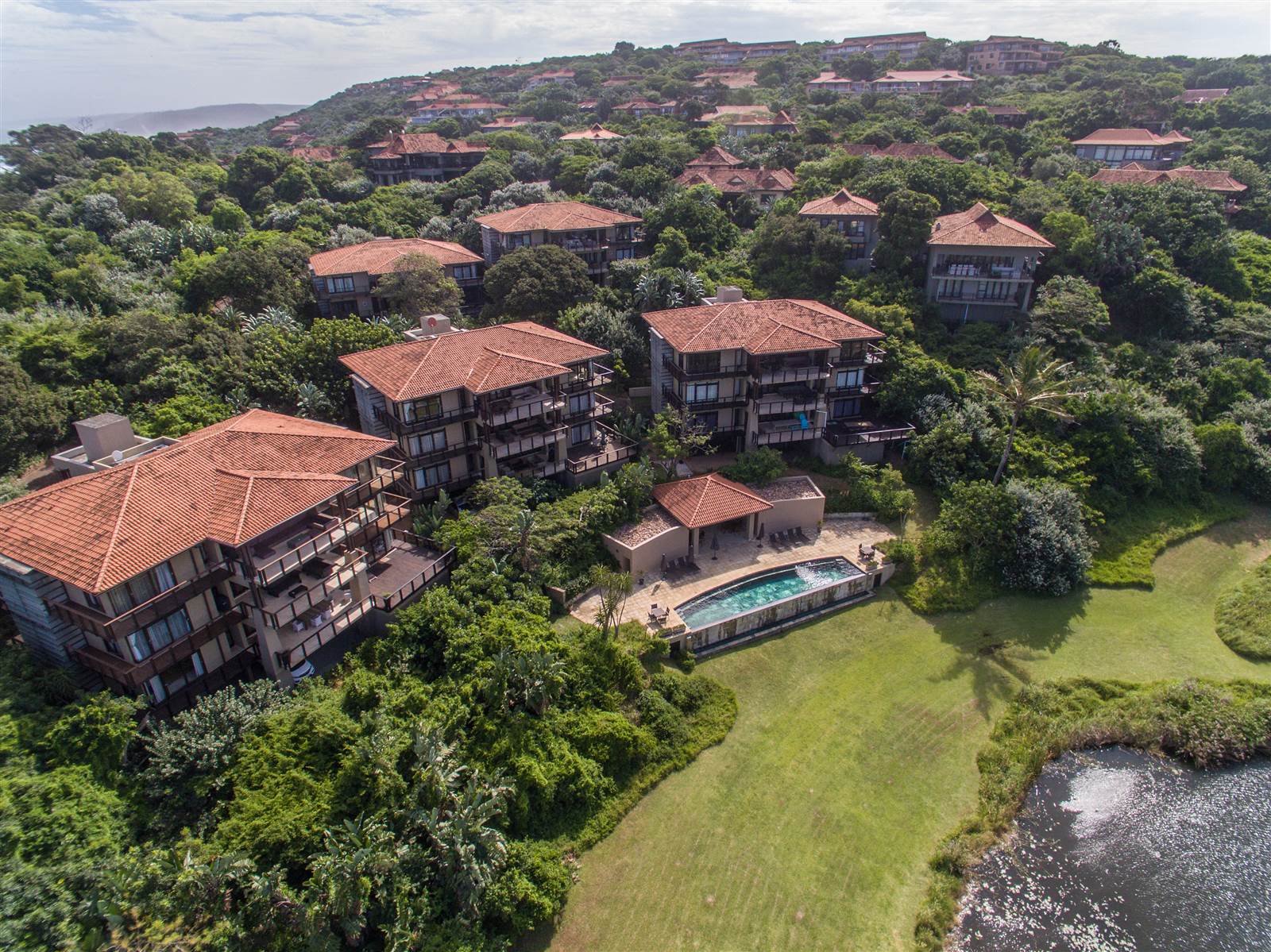 4 Bed Apartment in Zimbali Estate photo number 17