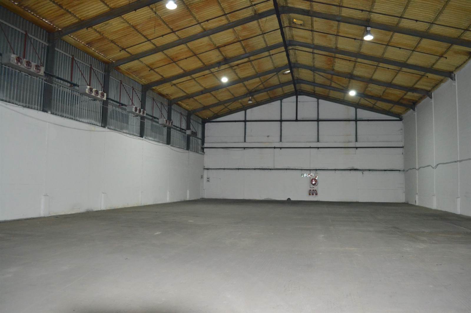2828  m² Industrial space in Charleston Hill photo number 3