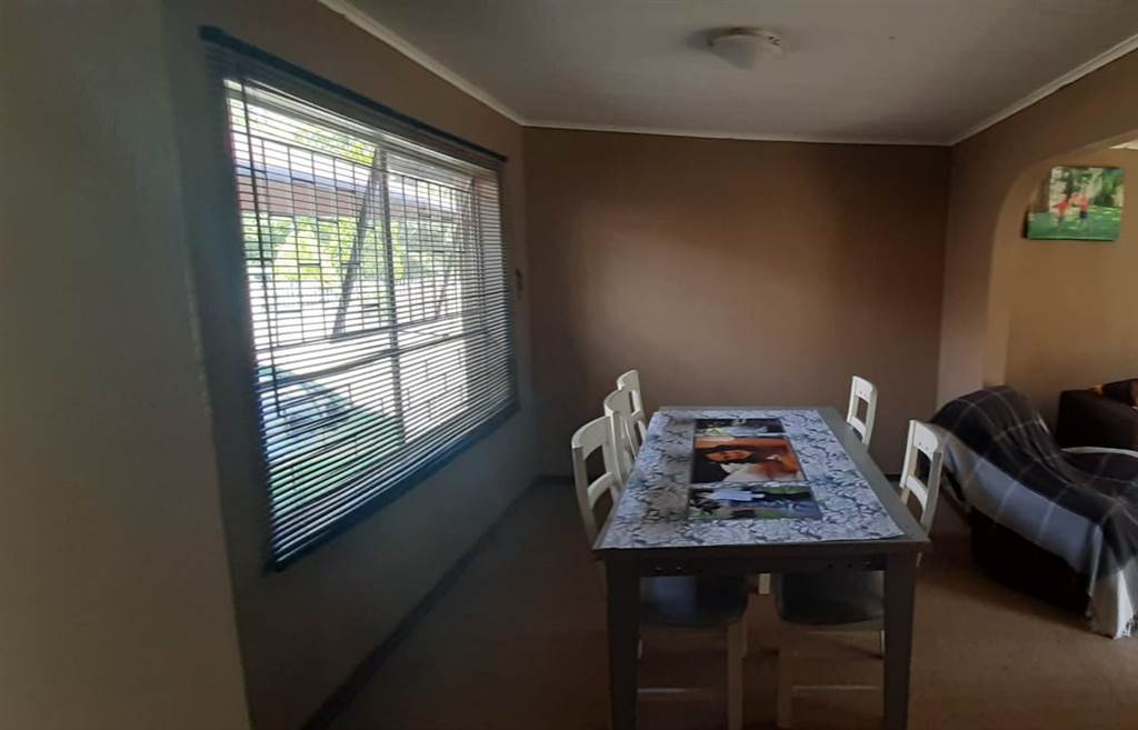 3 Bed House in Secunda Central photo number 12