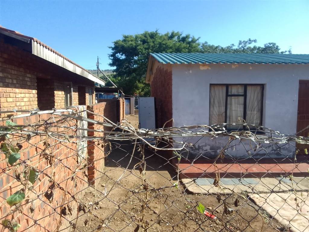 2 Bed House in Mamelodi photo number 8