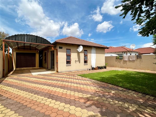3 Bed House in Goudrand