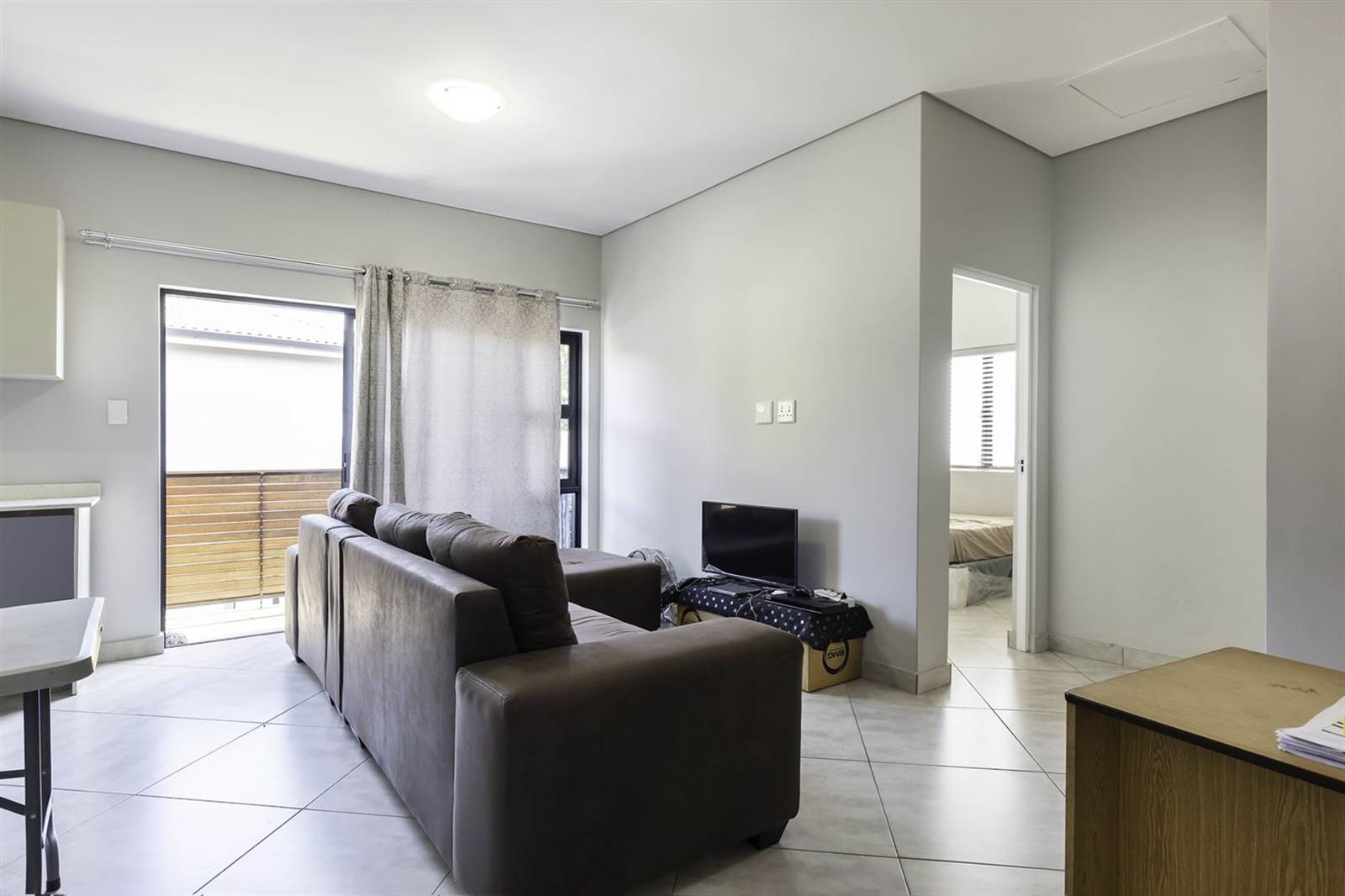2 Bed Apartment in Durban North photo number 12