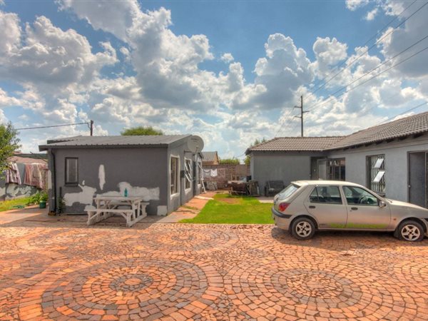 3 Bed House in Soweto Central