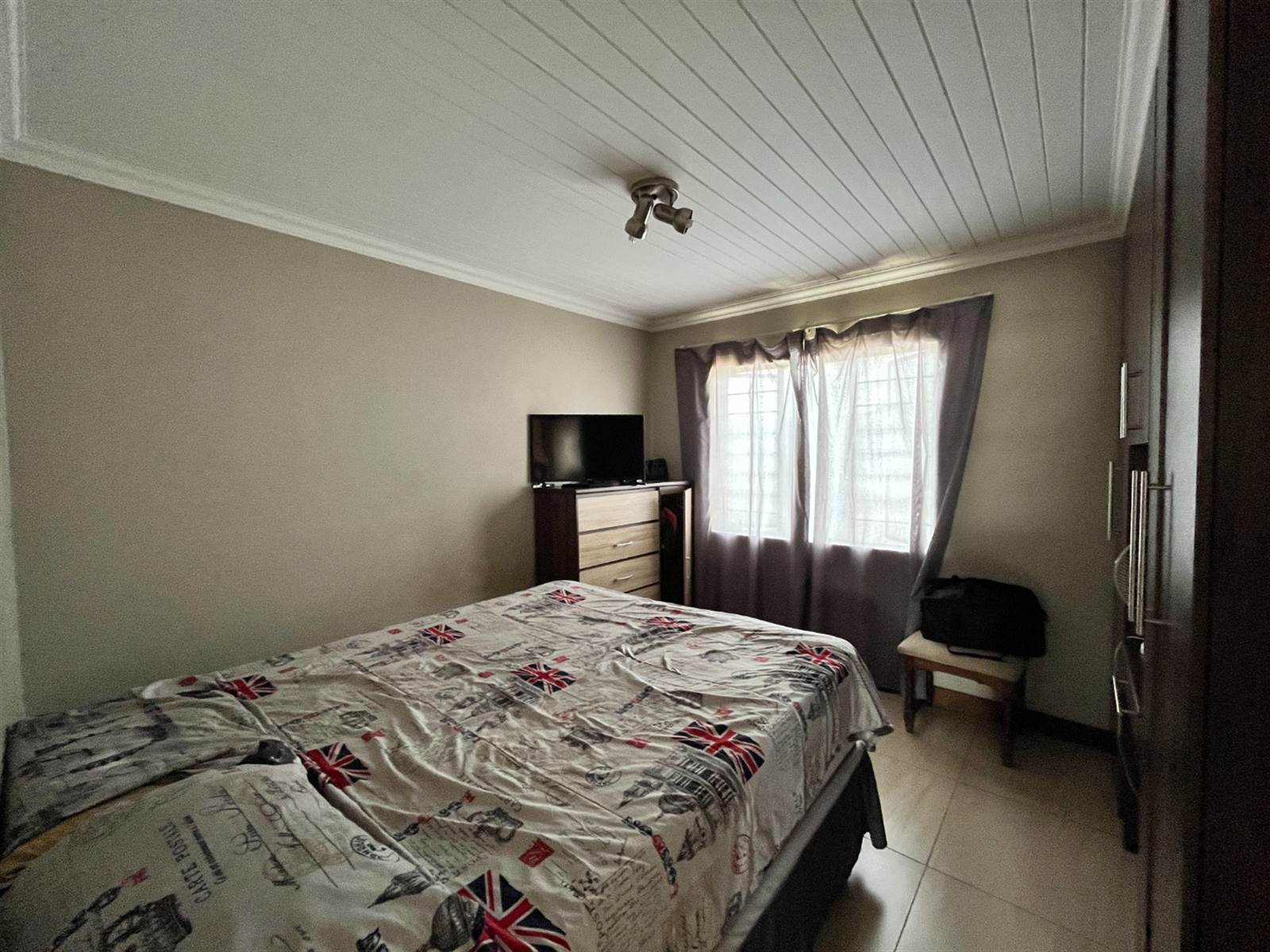 2.5 Bed Apartment in Pretoria West photo number 18