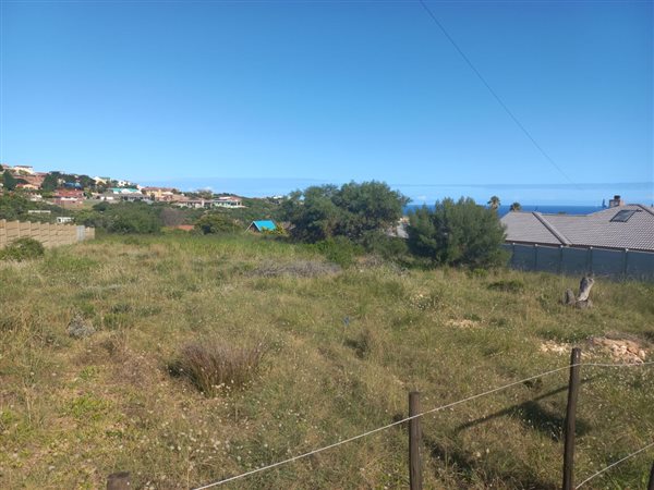 953 m² Land