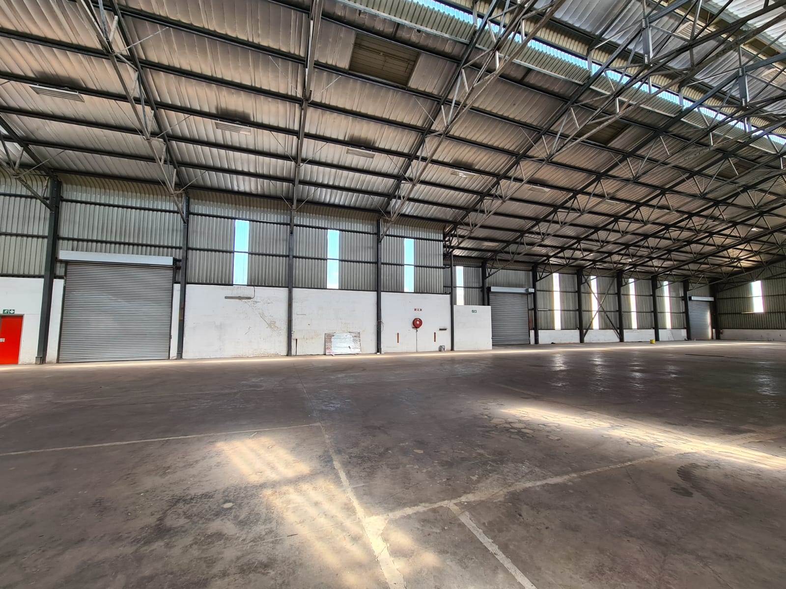 2050  m² Industrial space in Elandsfontein AH photo number 6