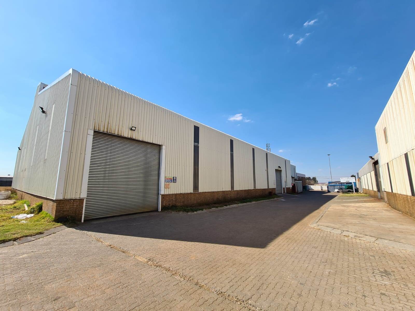 2050  m² Industrial space in Elandsfontein AH photo number 14