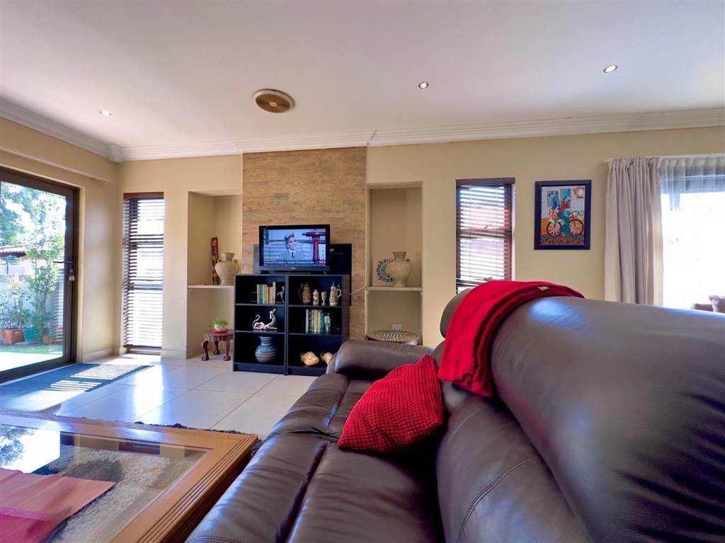 4 Bed House for sale in Glen Marais T4289699 Private Property