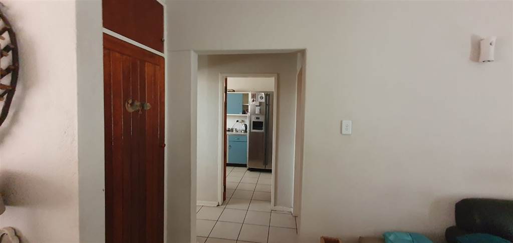 1 Bed Apartment in Southcrest photo number 5