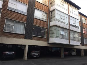 2 Bed Flat in Kempton Park Central