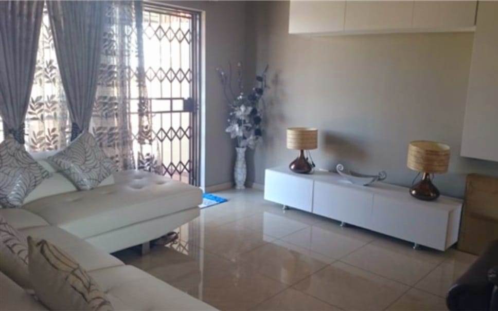 2 Bed Apartment in Cashan photo number 1