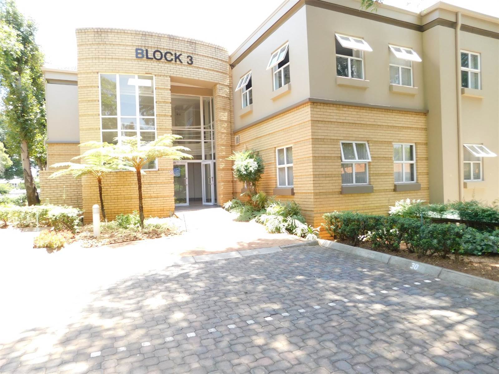 299  m² Commercial space in Randburg Central photo number 3