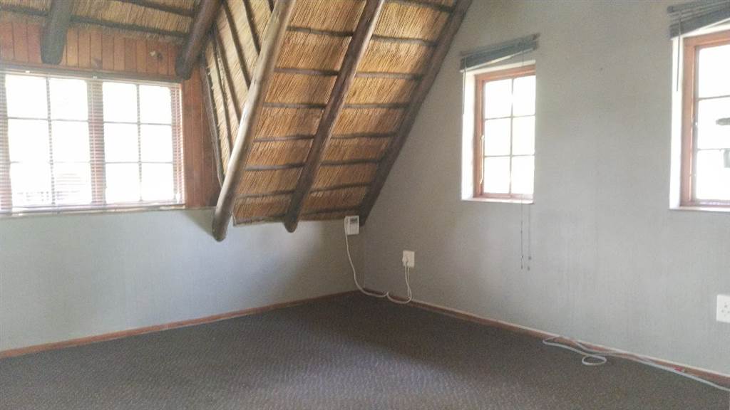 3 Bed House in Fourways photo number 19