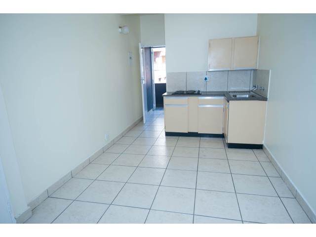 Studio Apartment in Pretoria Central photo number 3