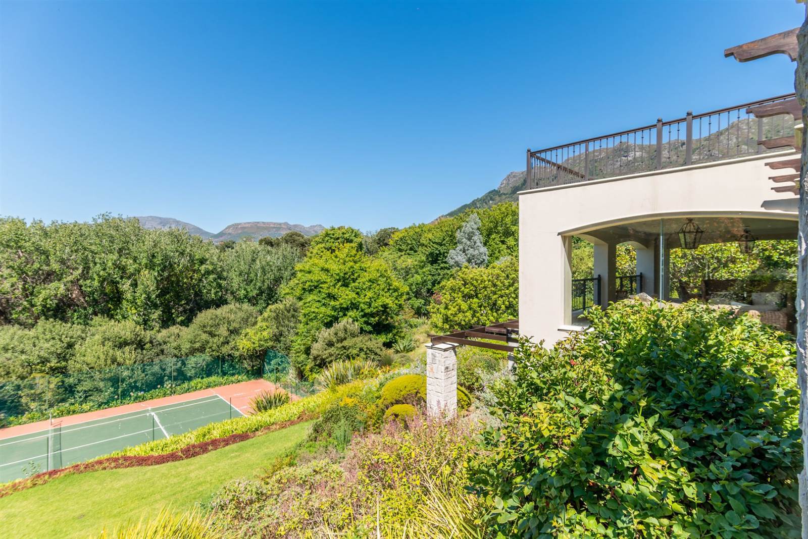 5 Bed House in Constantia Upper  photo number 25