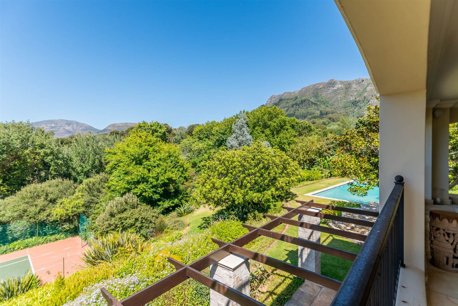 5 Bed House in Constantia Upper  photo number 23