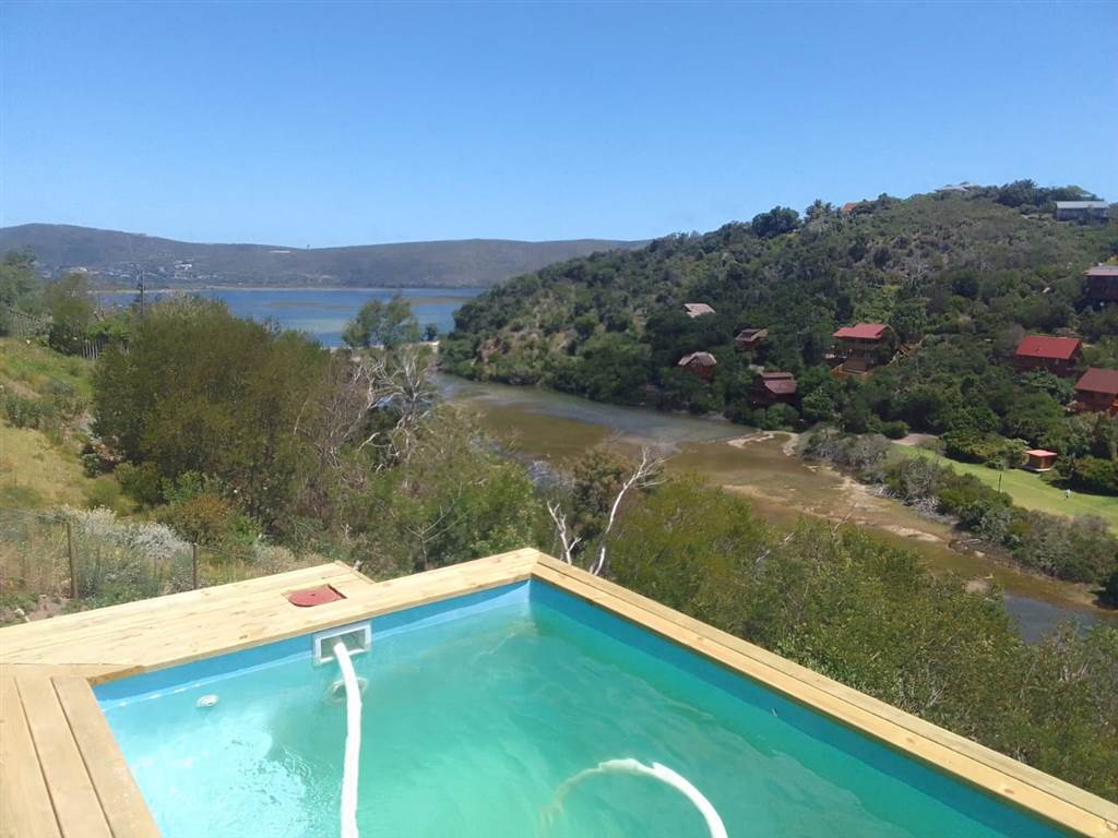 3 Bed House in Knysna Heights photo number 12